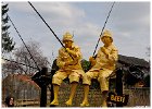 Living Statues Borne