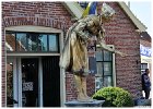 Living Statues Borne