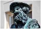 Living Statues Borne